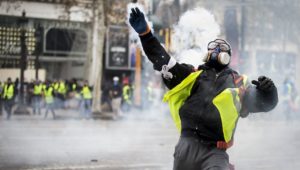 Zugeständnisse reichen nicht: „Gelbwesten“ warten auf Macron-Reaktion