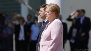 Merkel erleidet erneuten Zitteranfall